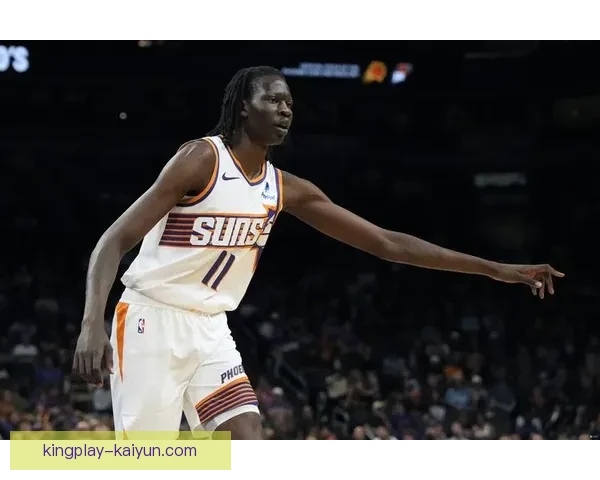 巴尔德在国家队的首秀表现稳健，为未来的出场机会打下基础